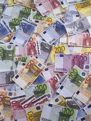 euro_money_pile