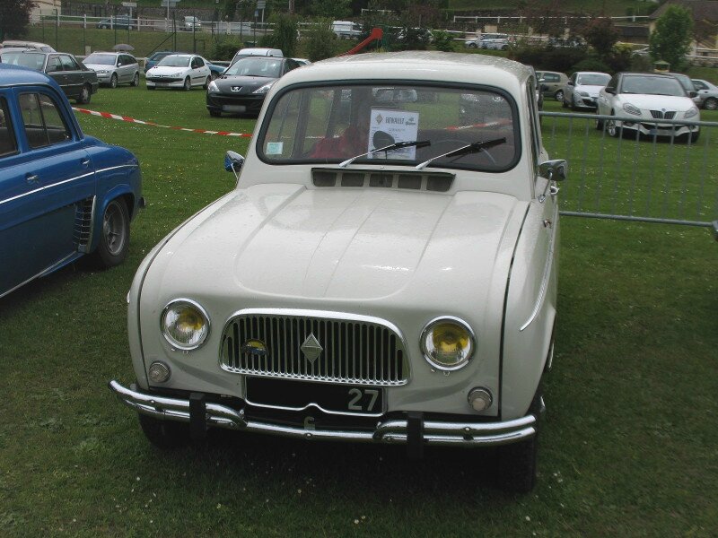 Renault4Superav