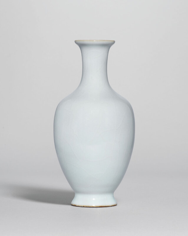 2019_HGK_17741_2907_000(a_rare_ru-type_glazed_vase_qianlong_six-character_seal_mark_in_undergl)