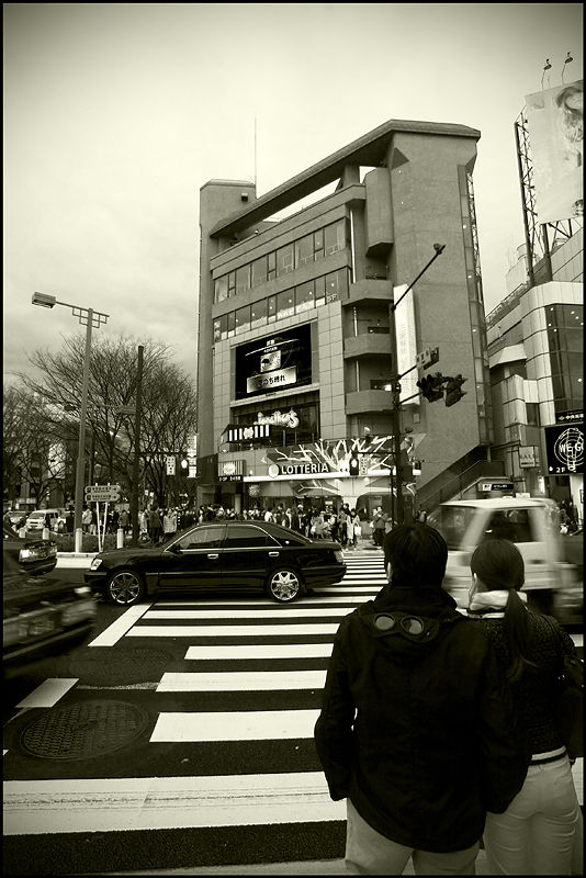 379-Lovers-in-Tokyo