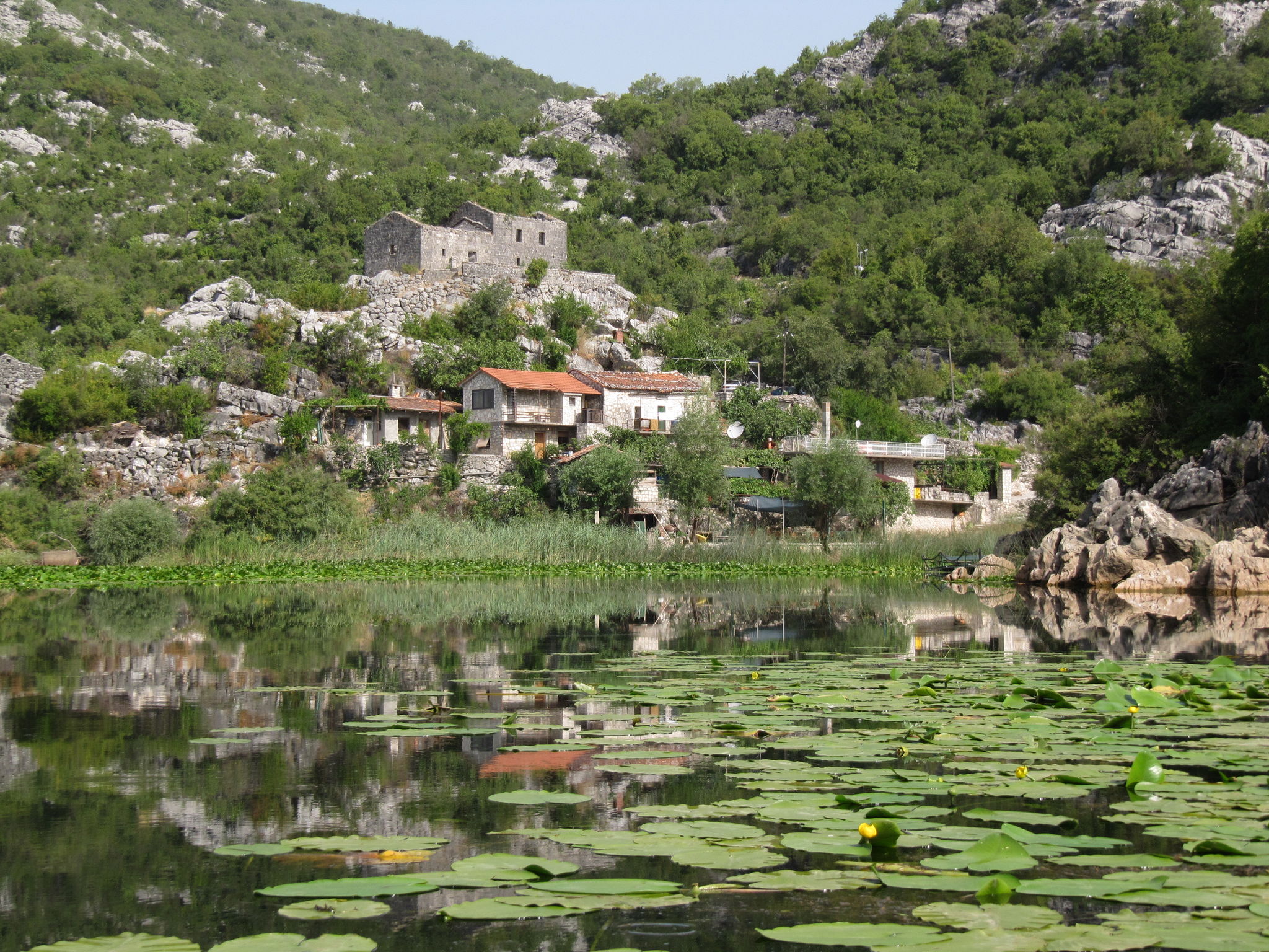 Karuc__le_village_du_MONTENEGRO___Impasse_des_Pas_Perdus