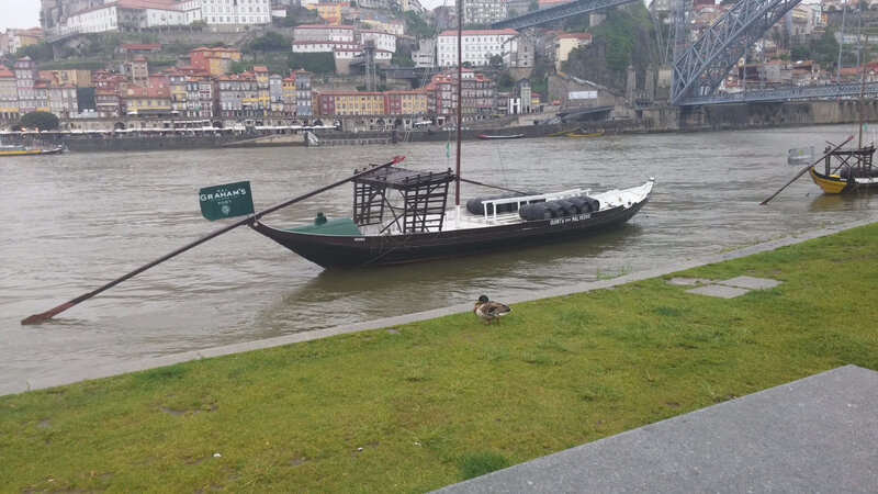 Embarcation servant autrefois au transport du vin de Porto