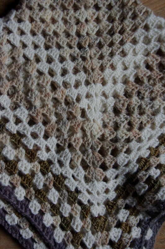 Feedefil-couverture au crochet (2)