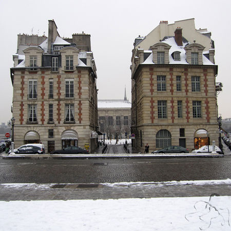 place_Dauphine_fa_ades