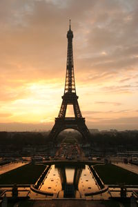 tour_eiffel_at_sunrise_from_the_trocadero_1_
