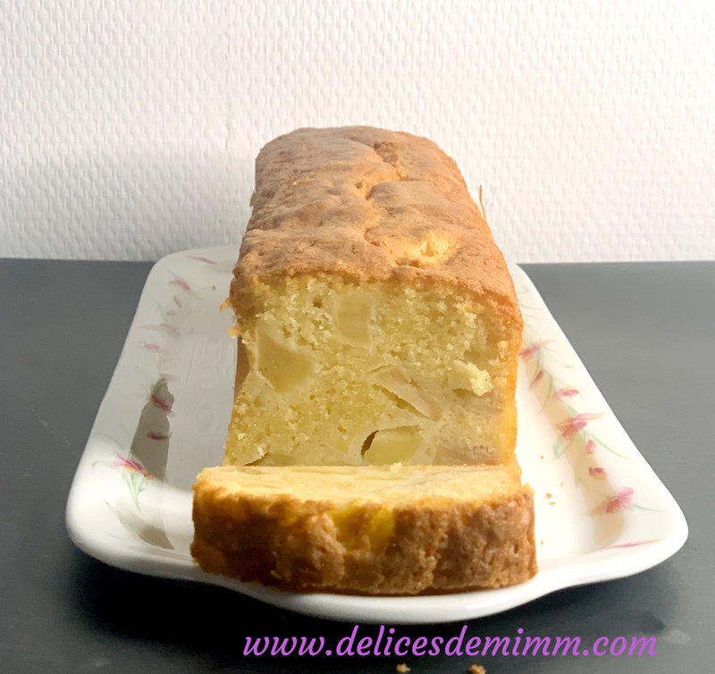 Cake moelleux aux pommes 4