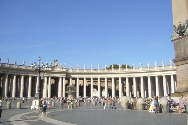 rome place st pierre 2