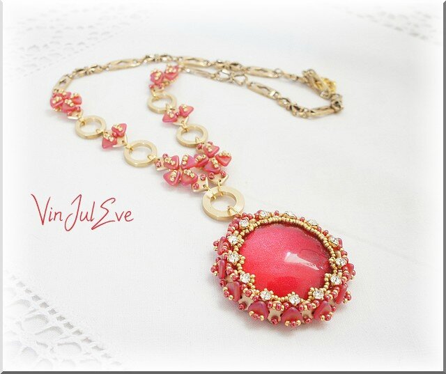 Collier halsua rouge or 1