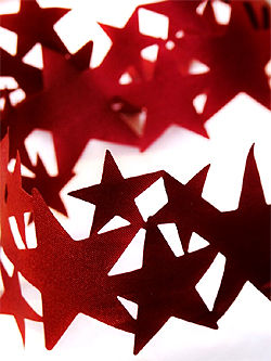 Red star paper chain