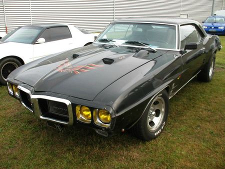 PontiacFirebird400-1969av1