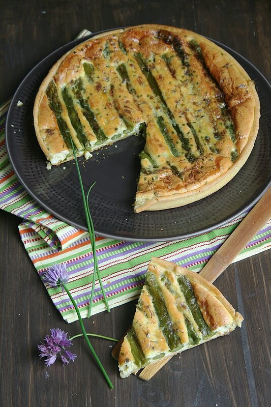 Quiche aux asperges et fleurs de ciboulette1 - Minouchka