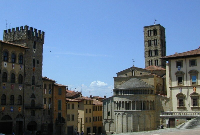 Arezzo___Piazza_Grande