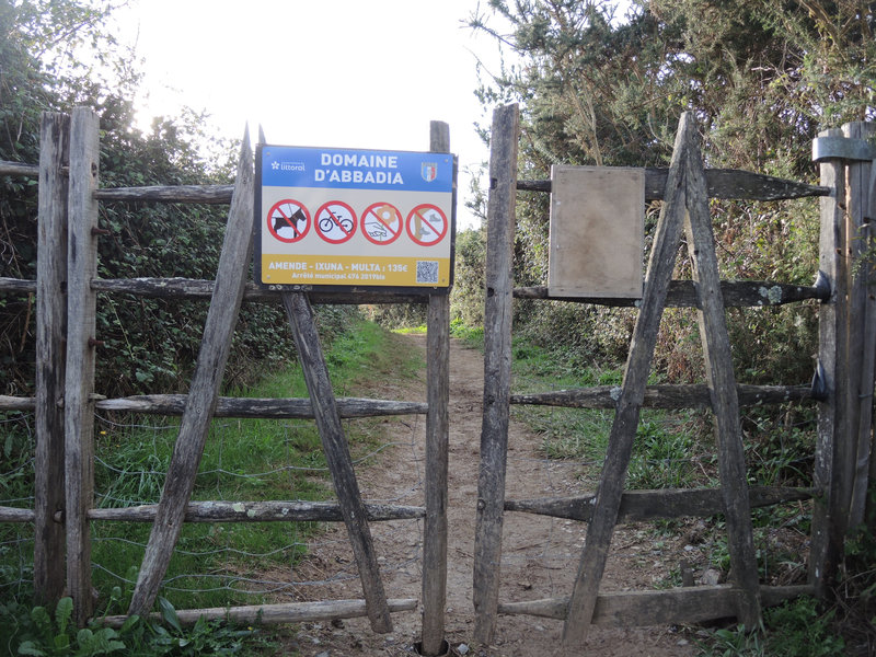 Hendaye, domaine d'Abbadia, entrée (64)