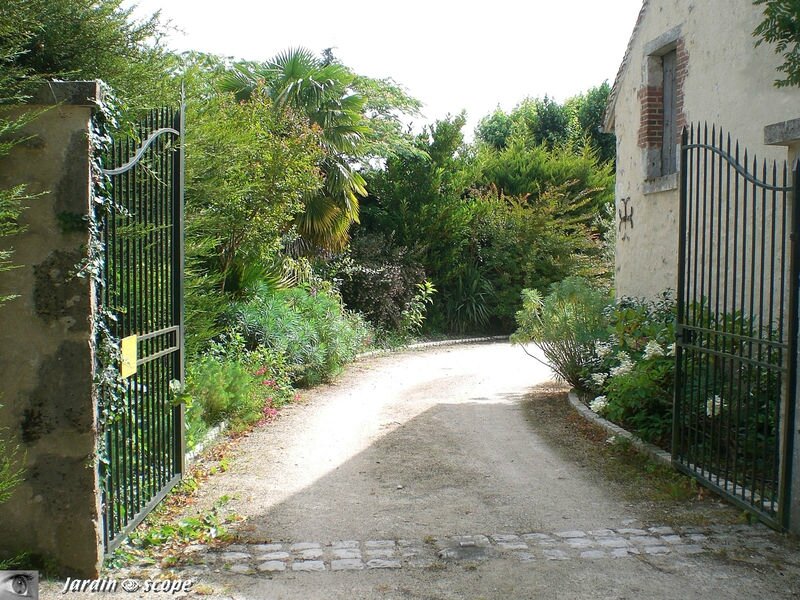 Portail du Jardin des plantes d'or - 41120 CORMERAY