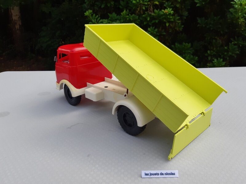 JB 00664