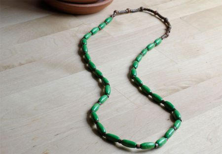 collier_bois_vert