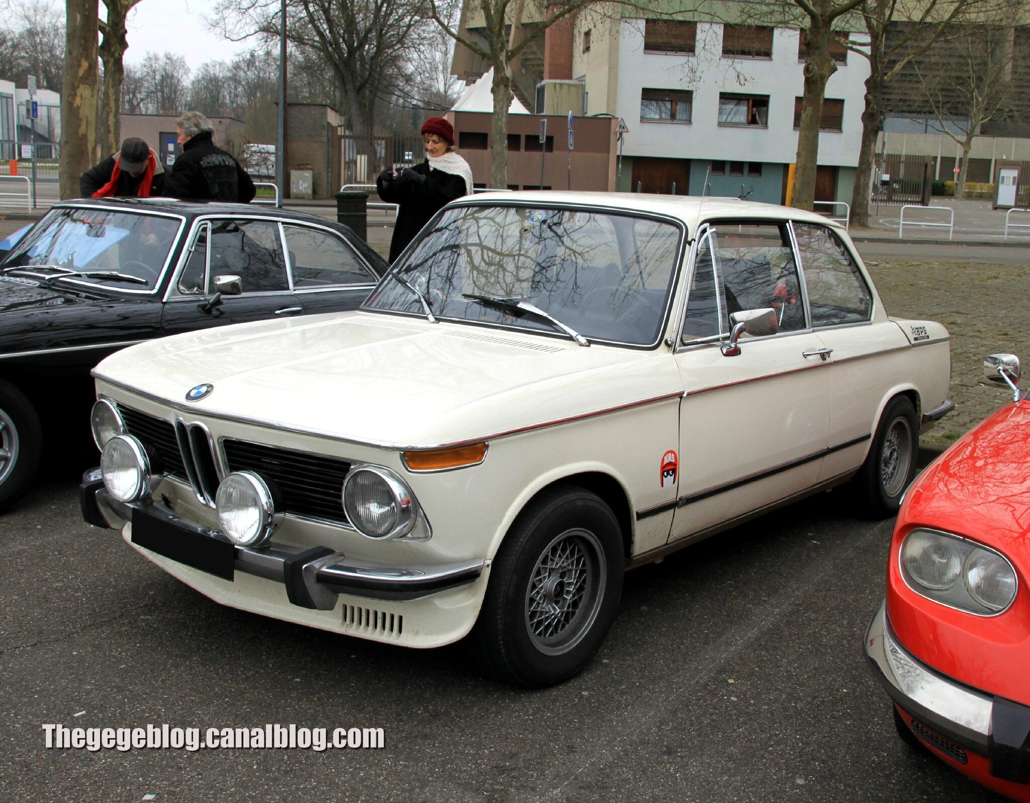 Bmw 2002 berline 2 portes (1966-1976)(Retrorencard avril 2013) 01