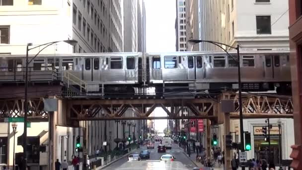 depositphotos_102395466-stock-video-chicago-metro-subway-running-outside