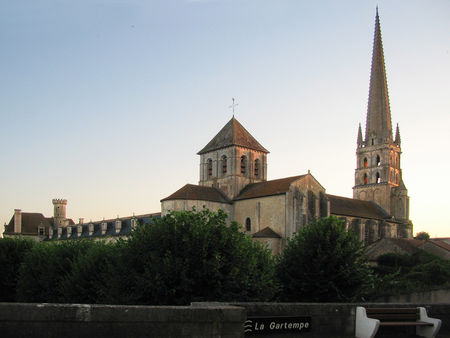 Abbaye_Saint_Savin_sur_Gartempe_2006_07_10_3