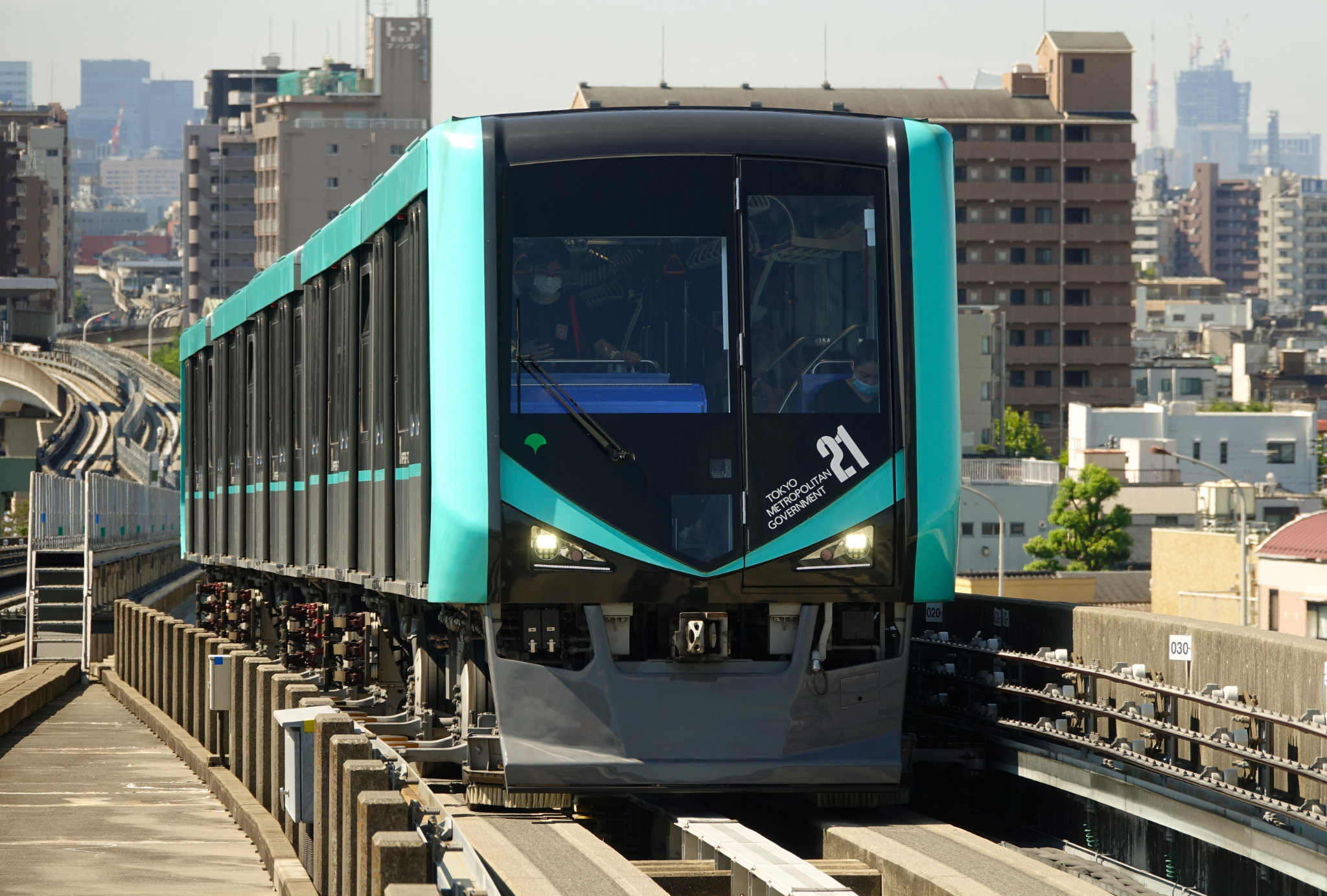 Nippori Toneri Liner 320 series '21'