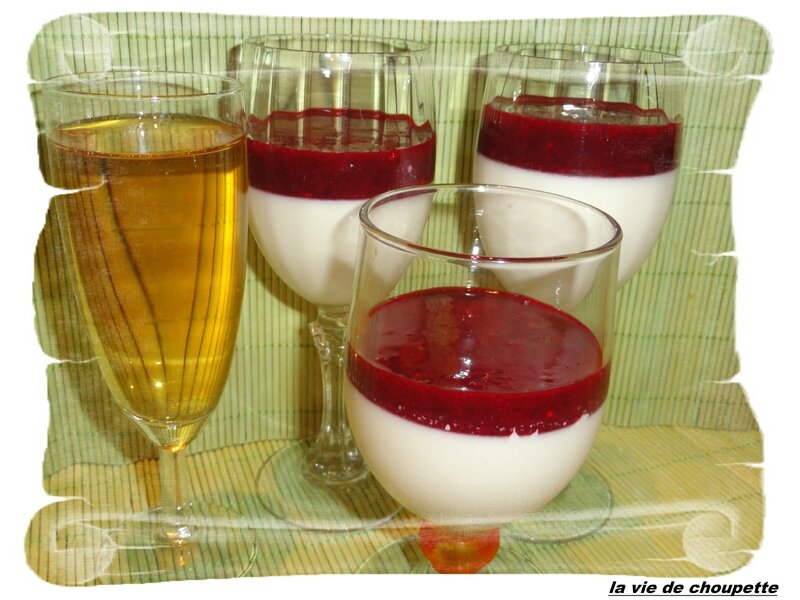 panna cotta au thé vert et coulis de fruits rouges-1835