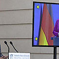 Le pacte franco-allemand historique du 18 mai 2020 : Emmanuel Macron et <b>Angela</b> <b>Merkel</b> mettent 500 milliards d'euros sur la table