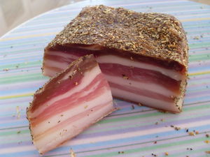 recettes Poitrine doie et filet de porc séchés aux herbes de Provence, à cru, méthode au torchon et salée