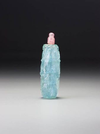 An_aquamarine__cicada_and_gourd__snuff_bottle2