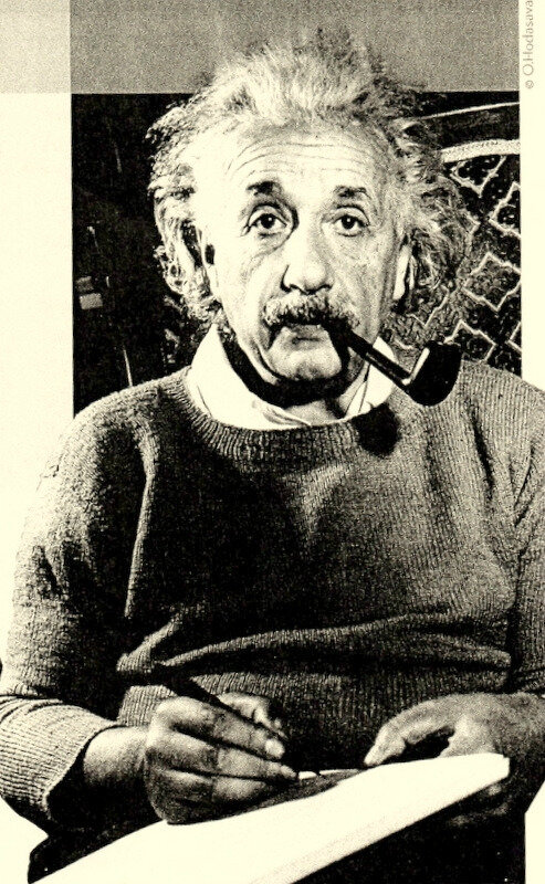 portrait Albert Einstein pipe 301 K°