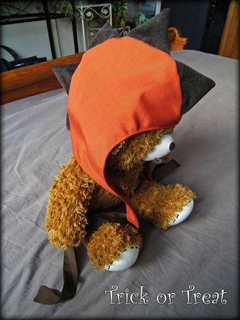 Bonnet porté orange