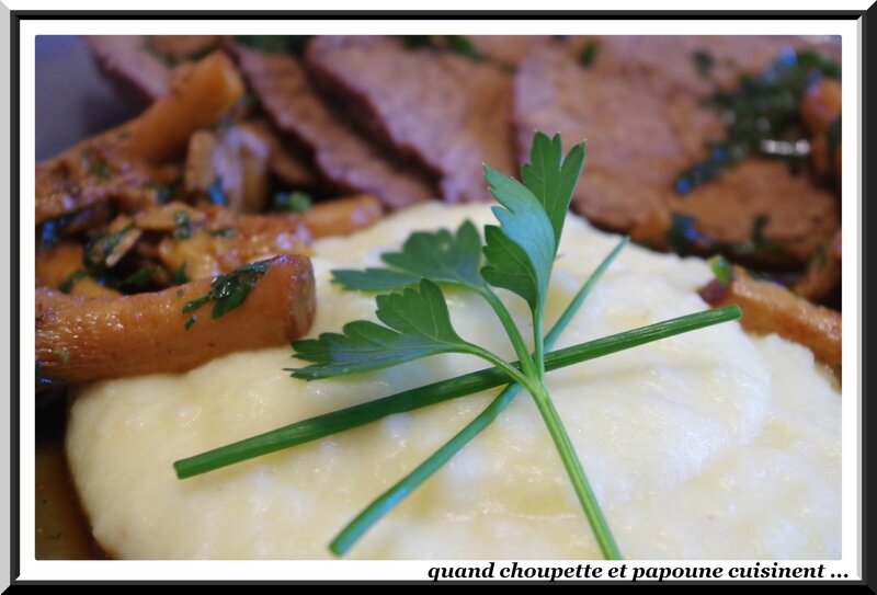 rosbeef au four, girolles aux herbes et purée pommes de terre-céleri-5236