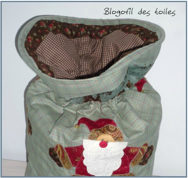 SAC PERE NOEL DETAIL