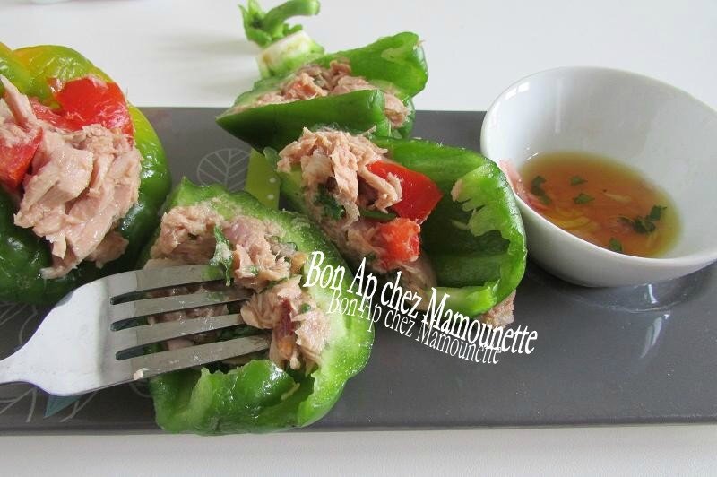 poivrons farcis à la tomate et au thon 016