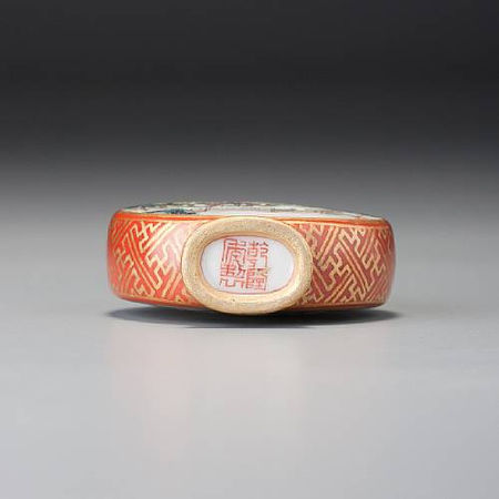 A__famille_rose__enamelled_porcelain_moonflask__landscape__snuff_bottle6