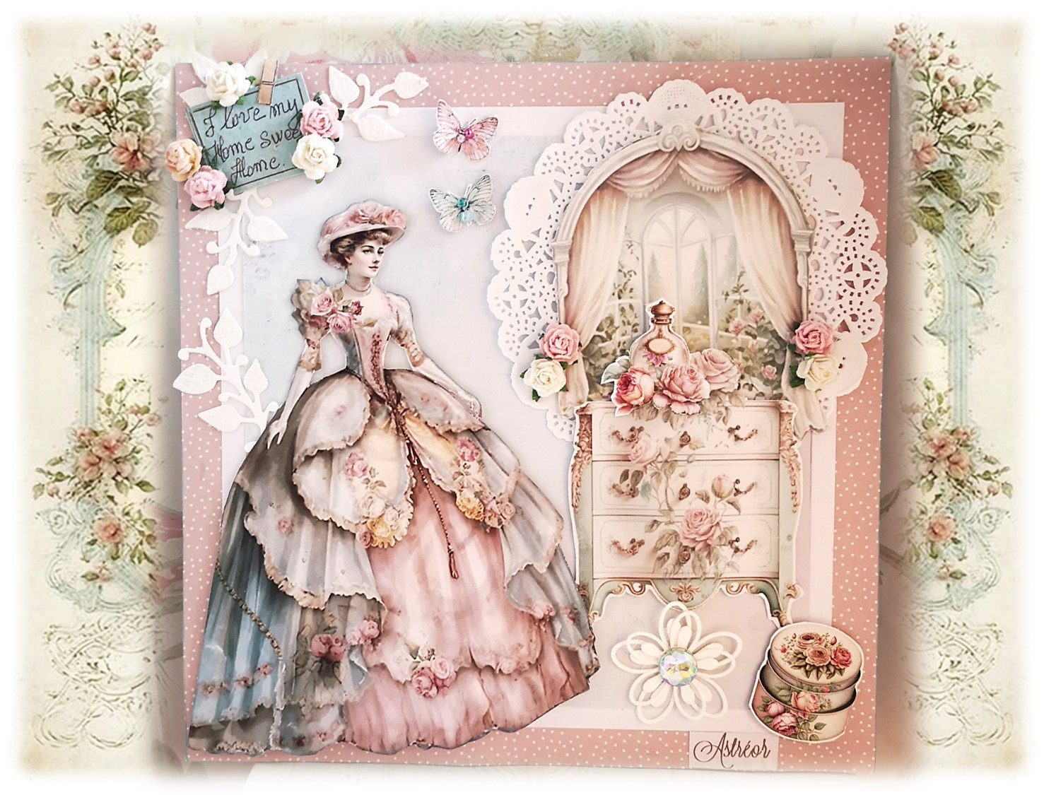 Belle dame victorienne dans sa demeure