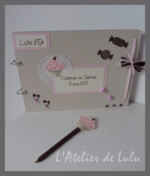 livre d'or et stylo gourmandise cup cake