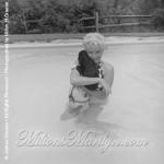 1955-connecticut-SP-Swimming_Pool-073-2-marilyn_monroe_SP_33