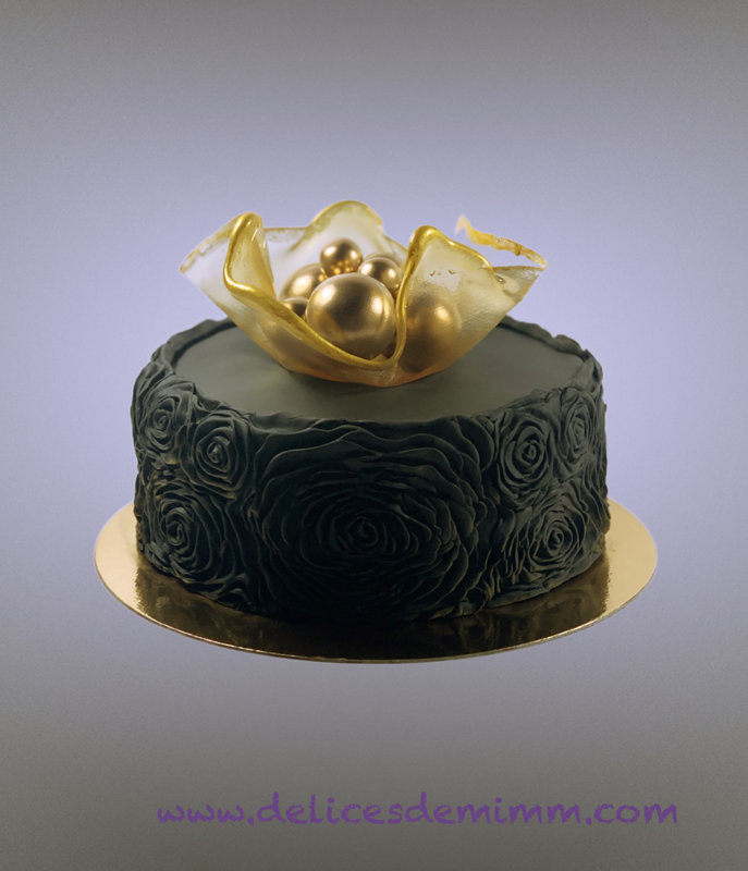 Gâteau Roses noires 3