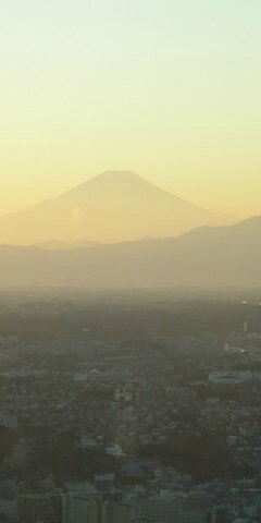 le Fujisan au coucher du soleil, vu depuis Yokohama