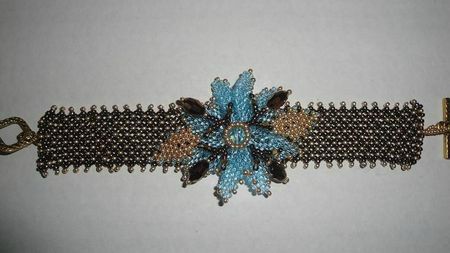 challange bracelet fleur Cassandre