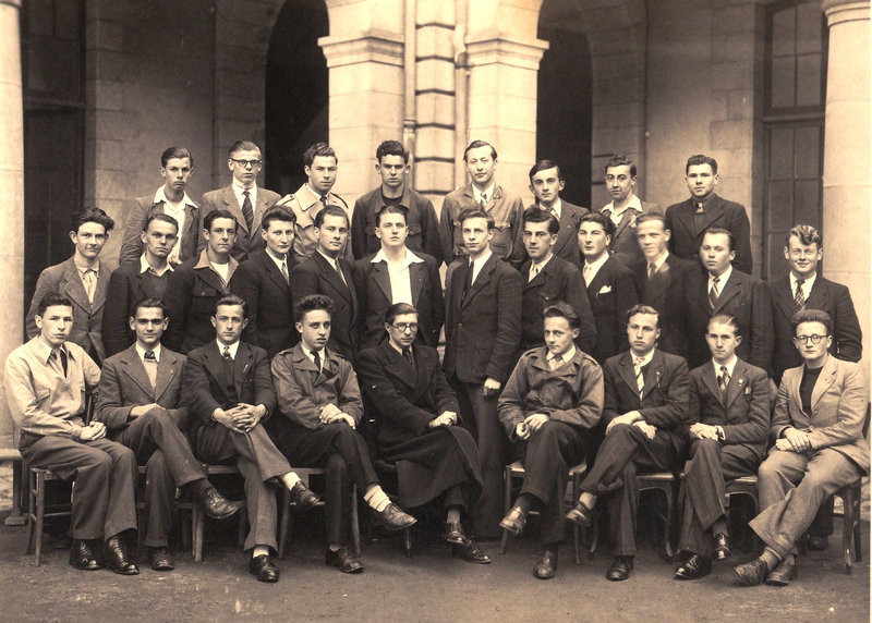 Groupe d'inspecteurs des Impôts en 1947