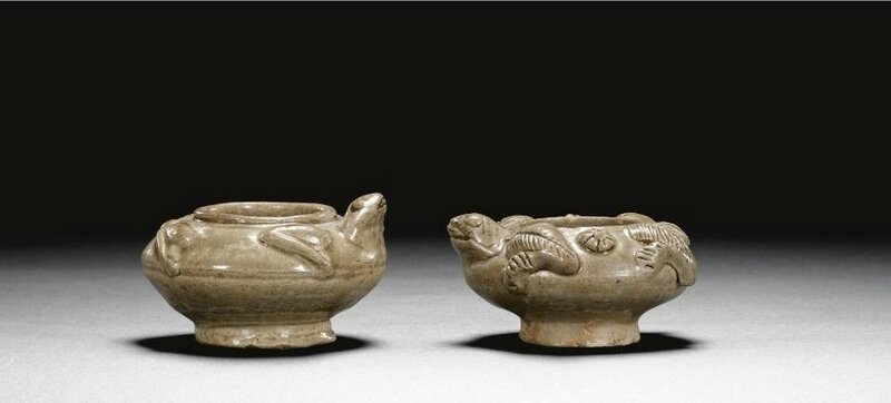 Two 'Yue' 'Toad' waterpots, Western Jin dynasty