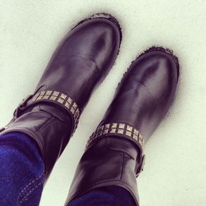 Boots_enneig_es