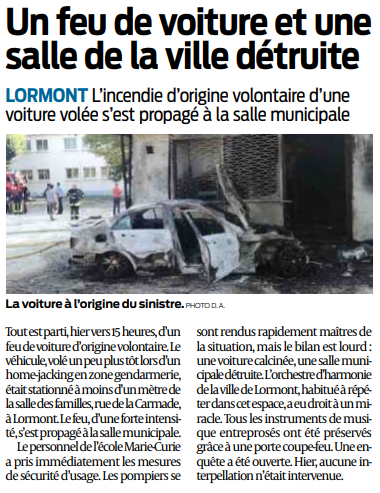 2018 09 29 SO Feu de voiture et une salle de la ville détruite