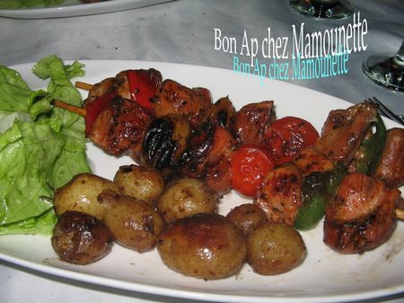 Pommes_de_terre_Sirtema_de_Noirmoutier_et_ses_brochettes_au_bbq_bonapchezMam014