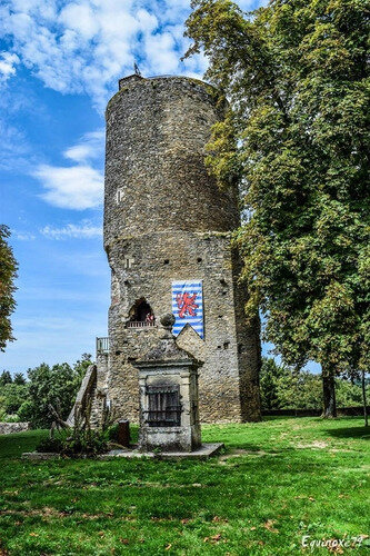 Tour Mélusine Vouvant et sa légende