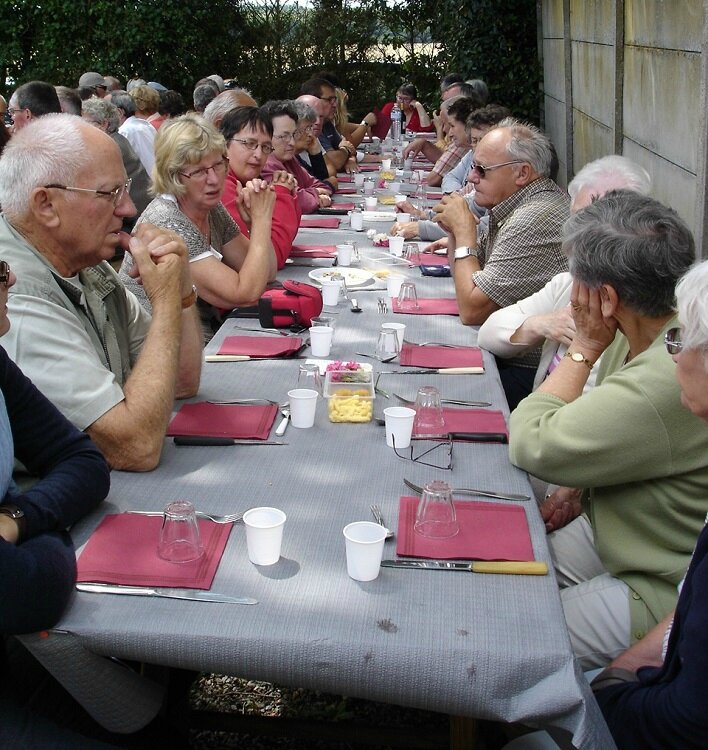 2014-07-14-repas et boule de fort-amicale laïque (16)