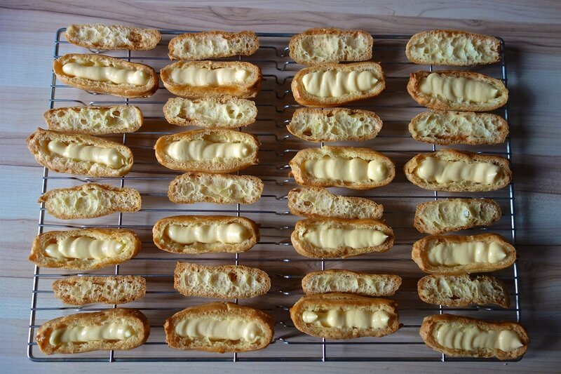 éclairs-lemon curd