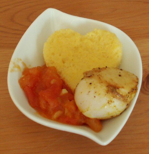 Mises en bouche de Saint-Jacques poêlées et polenta, sauce tomate… recettes Mises en bouche rouge et verte