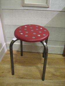 tabouret à pois 002